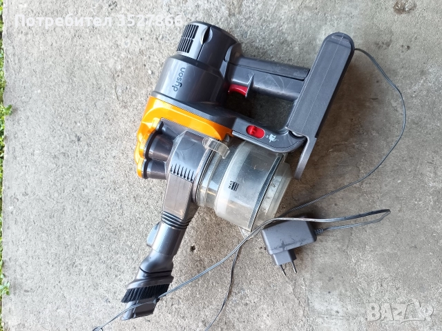 Акумулаторна прахосмукачка Dyson root