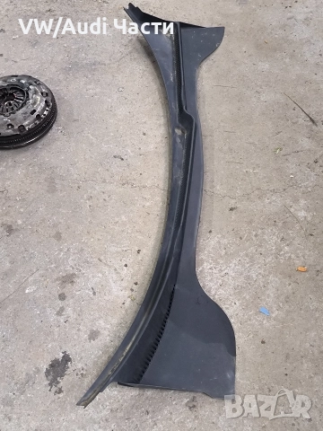 Кора чистачки за Голф 5 Volkswagen Golf 5 1K1819415A / 1K1 819 415 A