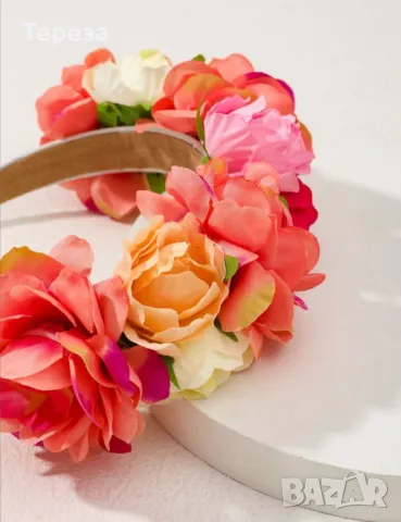 🆕 Голяма диадема с цветя, снимка 4 - Аксесоари за коса - 49709985