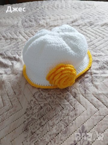 Плетена Детска шапка на една кука