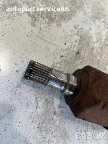 Преден ляв карданен вал за Alfa Romeo Giulietta 1.6 M-Jet (2015), снимка 3 - Части - 53211476