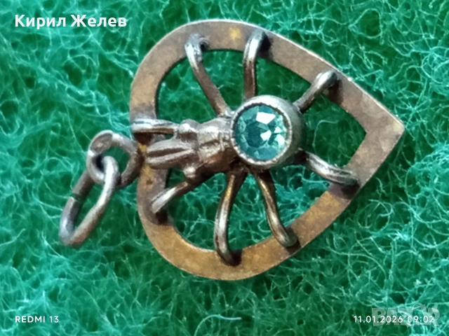 Винтидж сребърен медальон Love Bug Любовно буболече с Топаз много красив стилен дизайн 52579, снимка 3 - Колиета, медальони, синджири - 53059877