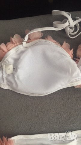 ПОСЛЕДНИ! Бански с цветя бял/черен, снимка 10 - Бански костюми - 27782318