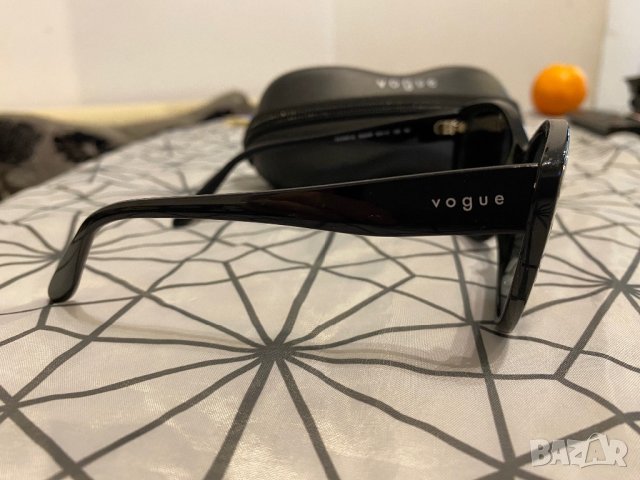 Дамски слънчеви очила VOGUE VO5457S - W44/87, снимка 4 - Слънчеви и диоптрични очила - 43133908