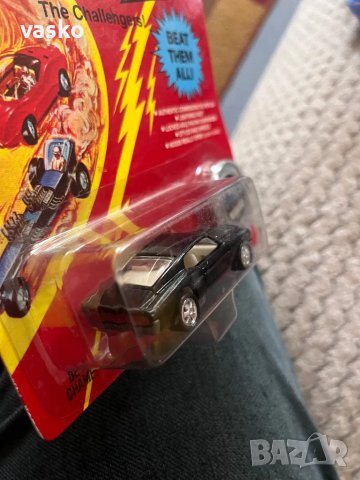 Johnny Lighting-Мустанг, снимка 3 - Колекции - 49657617