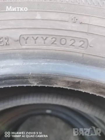 Зимни гуми Yokohama BluEath V906  215/6017 H, снимка 3 - Гуми и джанти - 47630235