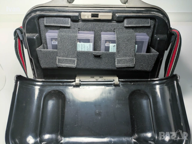 Видеокамера JVC GR-C7E с оригинален куфар, снимка 11 - Камери - 53471895
