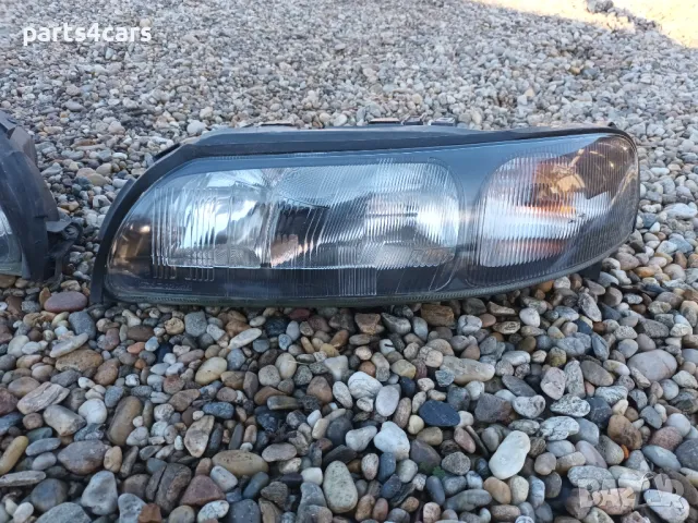 ляв и десен фар за волво с60 в70 VOLVO S60 V70, снимка 3 - Части - 42466696