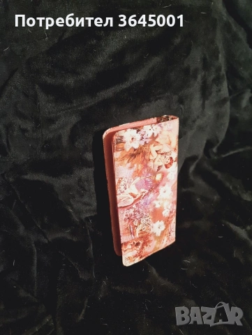 Луксозен и красив голям портфейл от супер качествен изкуствен лак с херувими и амурчета.Нов , снимка 7 - Портфейли, портмонета - 53527579