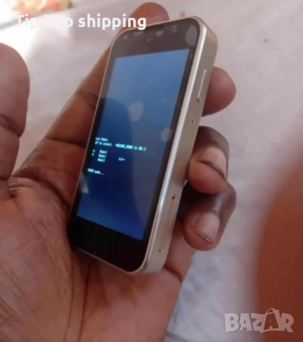 Мини смартфон 3G – компактен, стилен и практичен, снимка 2 - Телефони с две сим карти - 52949933