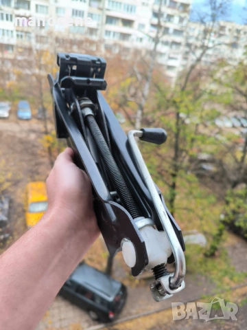 Крик Volkswagen Touran, снимка 4 - Части - 52480695