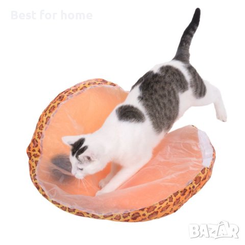 Играчка за котка Funny Ball с луда топка в шумоляща обвивка. Стимулира играта и скачането