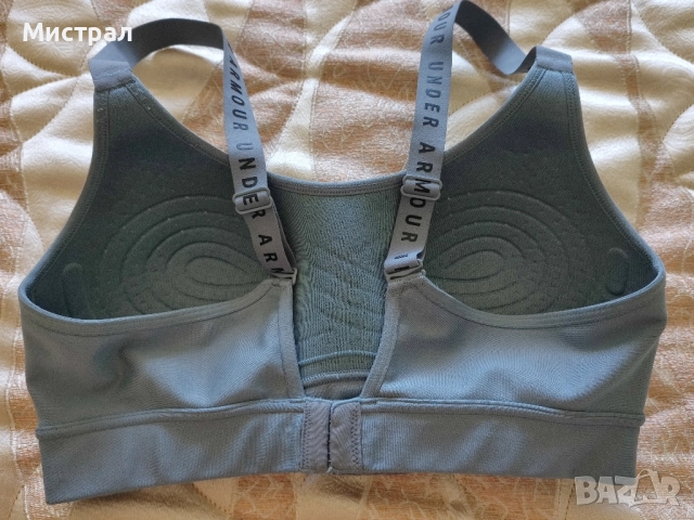 Спортен сутиен Under armour , снимка 2 - Спортни екипи - 52342161