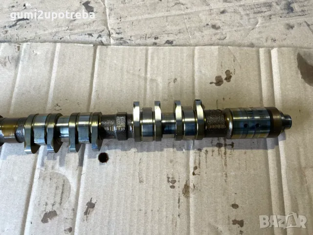 Всмукателен Разпределителен Вал Десен 948241 / 04103AS01 Porsche Cayenne 957 4,8 V8, снимка 3 - Части - 49852171