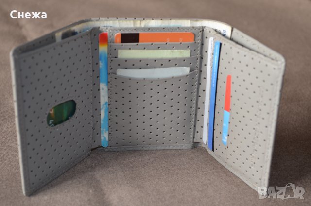 WESC Joakim малък вертикален портфейл /сив и тъмносин/, снимка 6 - Портфейли, портмонета - 32586890