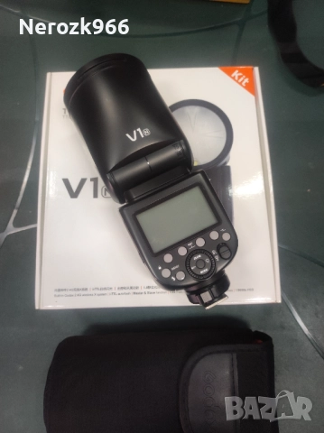 Фотоапарат Nikon Z6 II Black + Обектив Nikon Z Nikkor 24-70mm f4 S+светкавица GODOX V1n, снимка 7 - Фотоапарати - 51942345