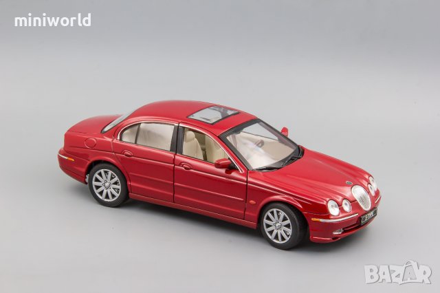 Jaguar S-Type 1999 - мащаб 1:18 на Welly модела е нов в кутия Ягуар, снимка 2 - Колекции - 44026065