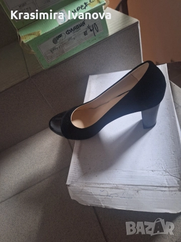 нови обувки Мегияс велур и лак на висок ток, снимка 4 - Дамски обувки на ток - 52807265