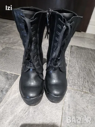 Боти на висок ток Karl Lagerfeld, снимка 5 - Дамски боти - 47452349