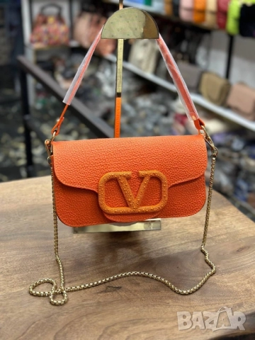 чанти valentino garavani , снимка 5 - Чанти - 51435485