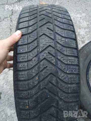 Зимни гуми две пирели и две мишелин, снимка 3 - Гуми и джанти - 43363412
