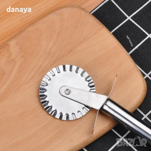 5726 Къдрав нож за пица кухненска резачка, снимка 2 - Прибори за хранене, готвене и сервиране - 49127151