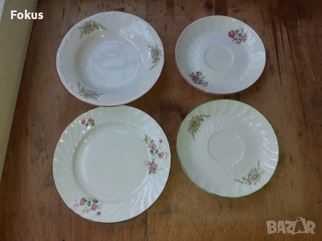 Български порцелан малки чинии, снимка 3 - Антикварни и старинни предмети - 53268292