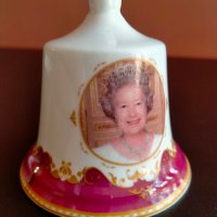 Звънец Queen Elizabeth II Memorial Diamond Jubilee 2012, снимка 11 - Колекции - 38252238
