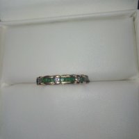 Златен  18 к. пръстен с диаманти и изумруди, снимка 3 - Пръстени - 37814464