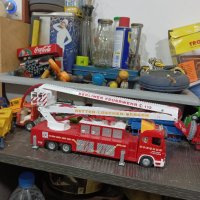 Пожарна вишка, снимка 1 - Коли, камиони, мотори, писти - 43348228