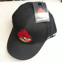 шапка Angry Birds, снимка 1 - Шапки, шалове и ръкавици - 28527585