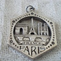 Стар посребрен ключодържател PARIS, снимка 1 - Колекции - 32672162