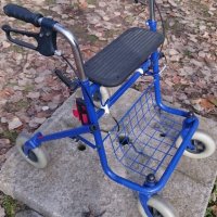 инвалидна проходилка за възрастни хора , снимка 1 - Инвалидни колички, помощни средства - 27297563