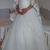Сватбена рокля, воал и чанта, снимка 1 - Сватбени рокли - 27855228