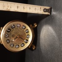 Часовник , снимка 5 - Антикварни и старинни предмети - 27850483