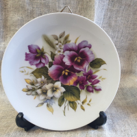 Красива чиния с флорални мотиви за стена-Бавария, снимка 3 - Чинии - 44911598