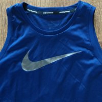 nike - страхотен  дамски потник отлично състояние , снимка 2 - Потници - 37473103