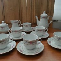 Стар български порцелан чаши са чай , снимка 1 - Антикварни и старинни предмети - 33413974