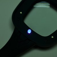 Гумирана ръчна лупа увеличение 3Х LED UV осветление фалшиви пари бижута часовници четене марки злато, снимка 5 - Други инструменти - 9636363