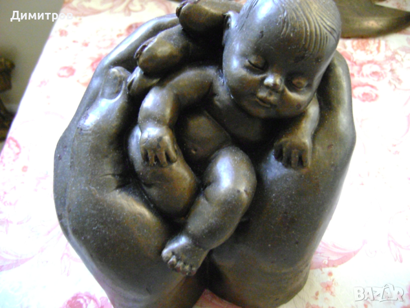 Красива авторска склуптора! Бебе във ръце!!!, снимка 1