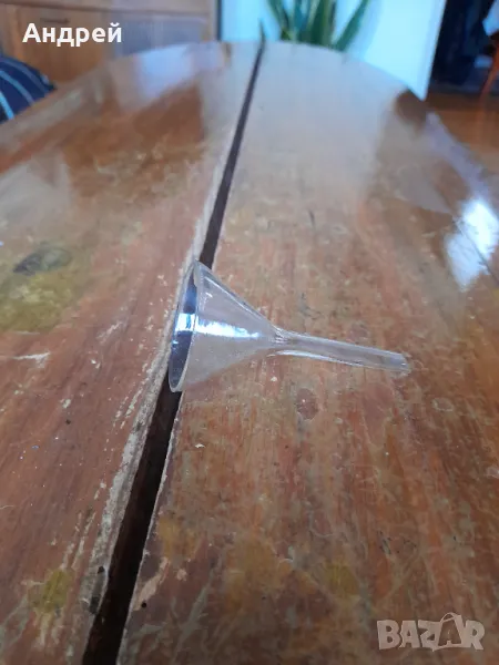 Стара стъклена фуния, снимка 1