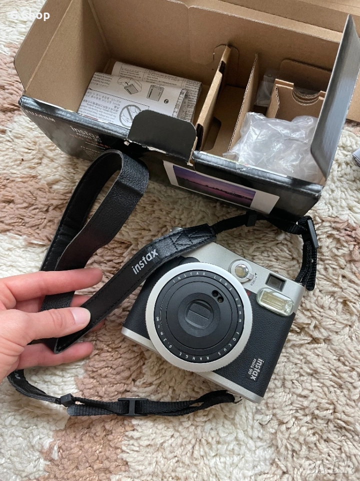 Fuji Instax mini 90 Neo Classic камера моментни снимки, снимка 1