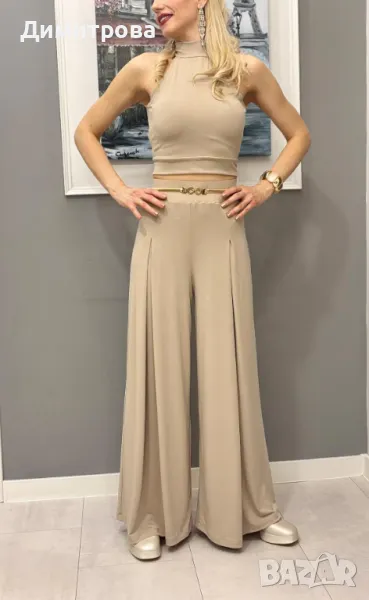 Дамски  бежов костюм  S-M, снимка 1