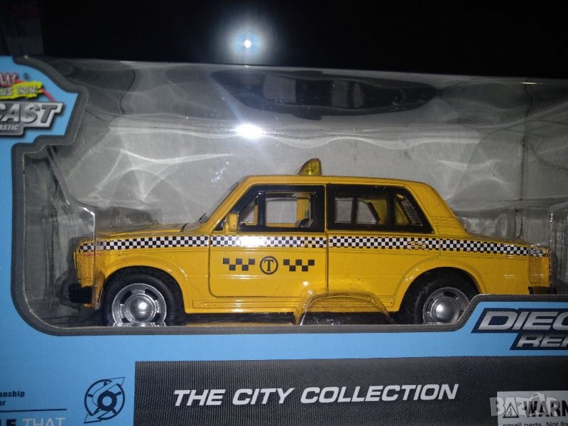 Лада такси,със звук и светлини,фаровете,стоповете и табелката,окло 15см, снимка 1