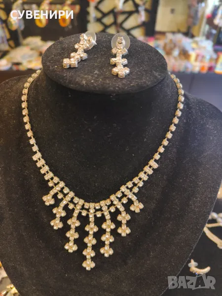 Колие и обеци с камъни , снимка 1