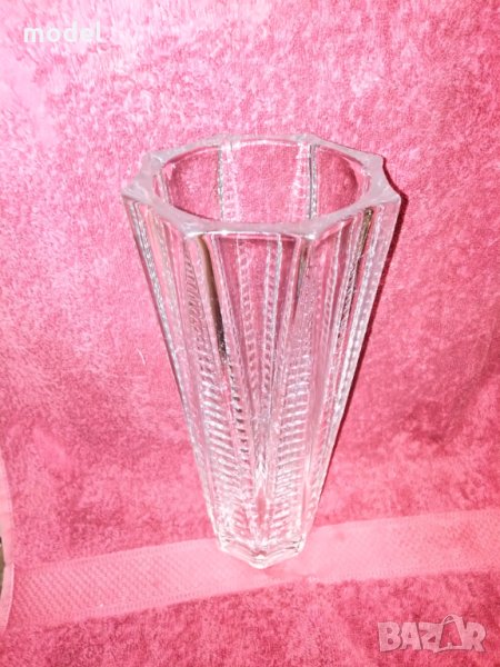 Стъклена ваза , снимка 1