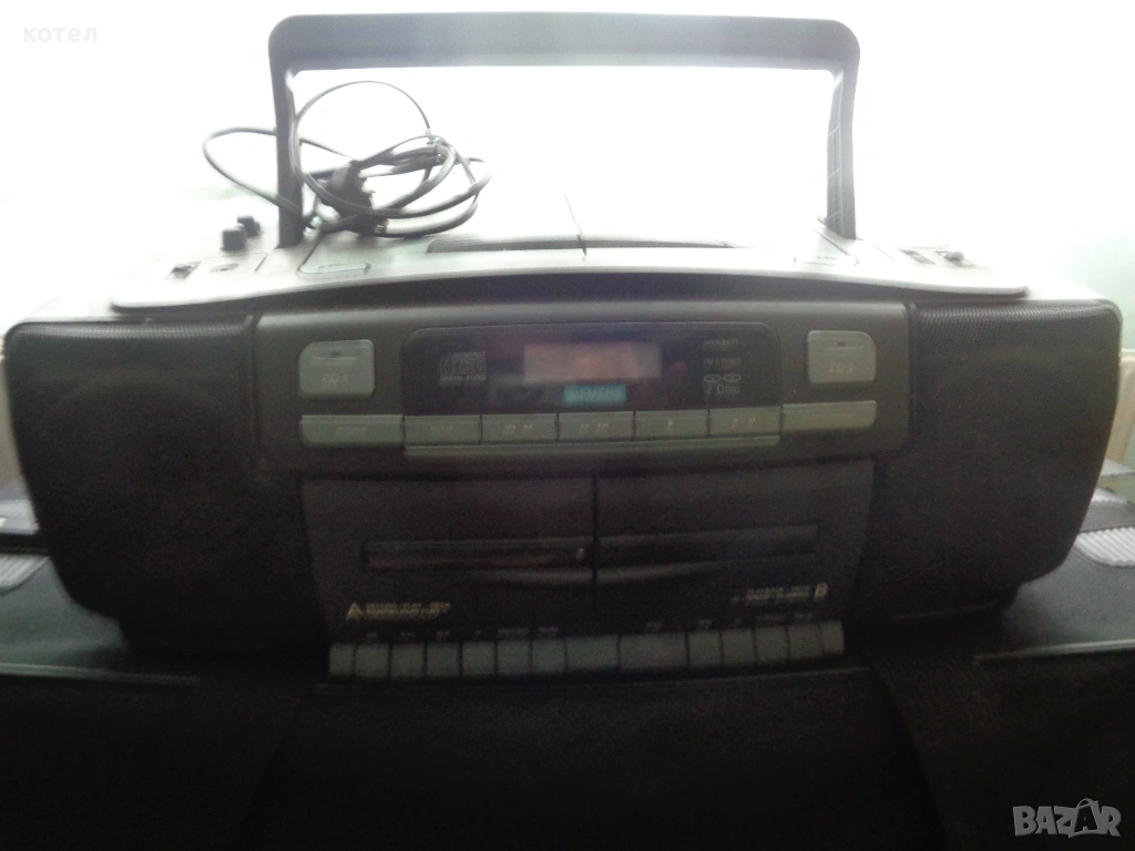 Продавам  ,,boombox " / радиомагнетофон Siemens -RD132G6, снимка 1