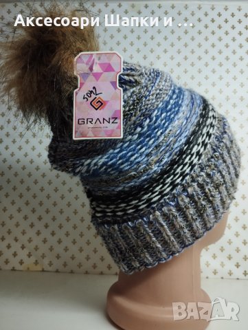 Дамска плетена шапка с папулка- мпш43, снимка 2 - Шапки - 43302211