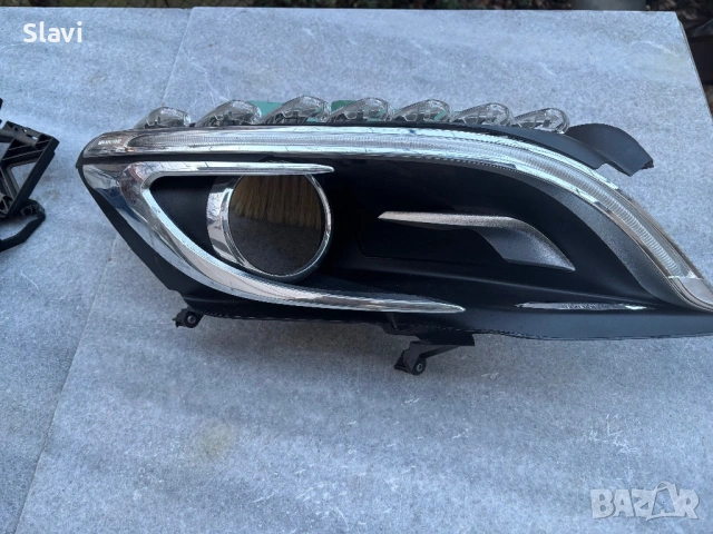 Десен фар Мерцедес w205 , снимка 2 - Части - 53349619