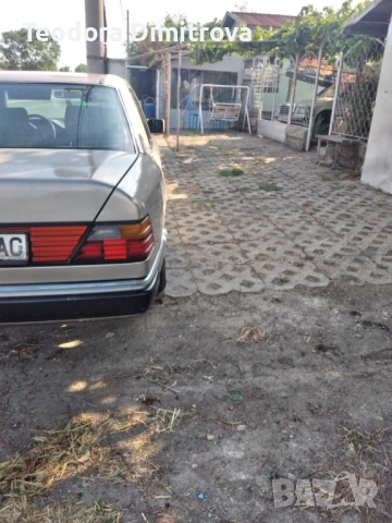 Mercedes -Benz 124/250 D, снимка 2 - Козметика за лице - 52973290